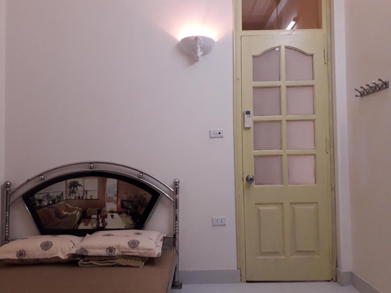 Homestay Nam Dong Hanoi Buitenkant foto